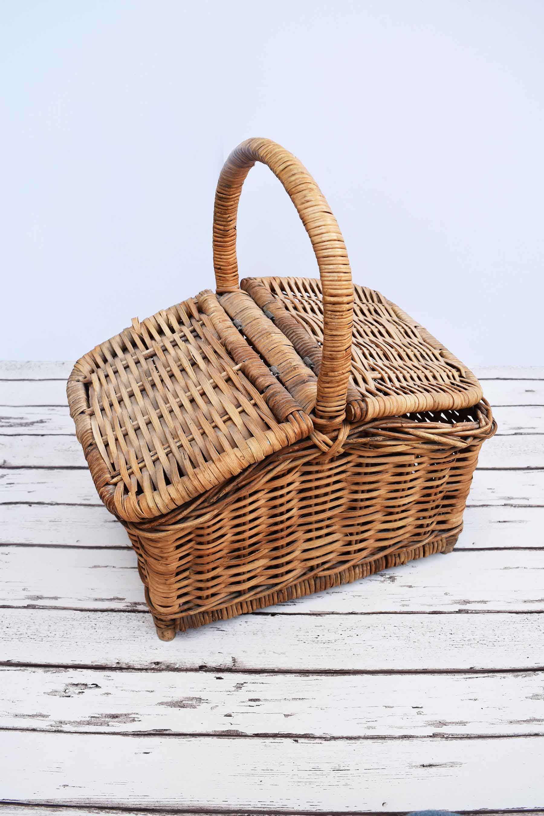Picnic Basket with Handle Simply Borrowed